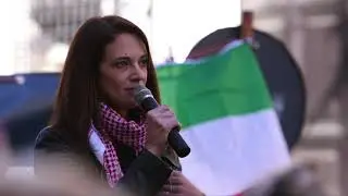 Asia Argento speaks on #MeToo movement at Women's March Rome 2018 (with English subtitles)