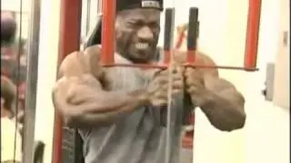 Dexter Jackson (Mr. Olympia 2008) Training Chest