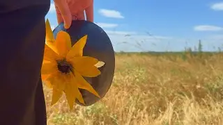 Luneflow - please leave my mind (Visualizer)