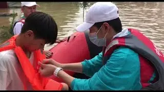 Yibo The Rescue Volunteer in Zhengzhou, Henan