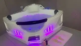Triangle massage tub