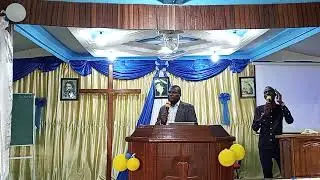 pastor Arnaud biaho dans le principe de l adoration vol 1 a pointe noire fontaine de vie tabernacle 