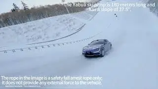A 1300 horsepower monster | BYD YANGWANG U7 successfully summited the Yabuli ski jump.