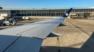 *Sunny Paris* Air France HOP Embraer E170 new livery takeoff from Paris Charle de Gaulle airport! 
