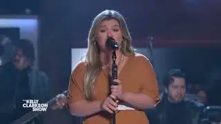 Kelly Clarkson Covers 'Angel Of Mine' By Monica | Kellyoke