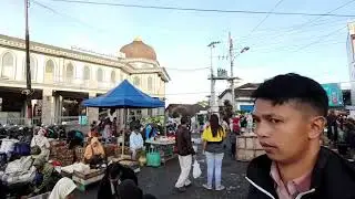 Suasana Pagi di Pasar Tradisional Kertek (Wonosobo)