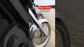 🔥 Heavy Floods 😱 | People Migrating by Boat | Motorcycle Unloading | Real Village Life