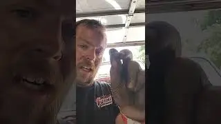 Застрял наконечник штуцера для прокачки тормозов!