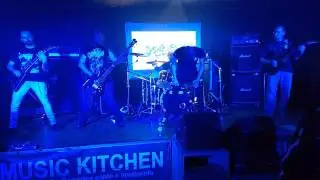 Dystrophya   Pedophile priest Live [@] Music kitchen