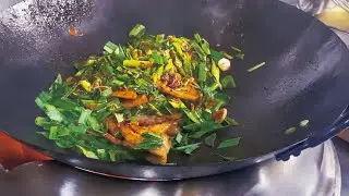 【ガリハラ】にんにくホイコーロウ炒麺（大蒜回鍋肉炒麺）Ultra Chinese Garlic Noodles