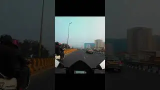 20-Second Escape | Crowds asleep ,riders awake