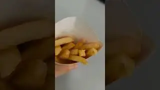 CRISPY FRENCH FRIES #ASMR#SOUND #SATISFYING #SNACK#VIRAL #SHORTS