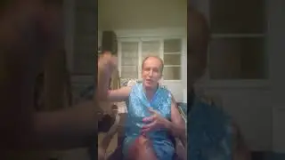 la deuxi&egrave;me partie. .  le monde est tellement bizarre et la trans identit&eacute;.