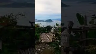 Taal Lake View.😊🚴&zwj;♂️☕⛰🍃