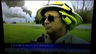 Marina Boat Storage Warehouse Fire Sarnia, ON, Canada Dec 20, 2011 CTV News