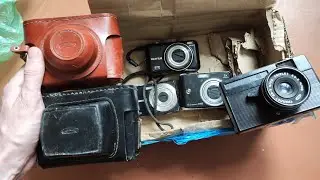 Купив три радянські та три цифрові фотоапарати на аукціоні VIOLITY 