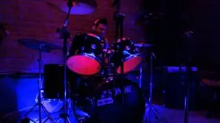 Thales Fernandes - Millionaire (Queens of the Stone Age)