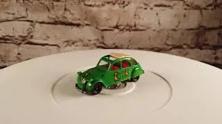Champion: Citroen 2CV | Just Small Cars