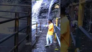 ⚡Theni suruli falls 😋 #theni #surulifalls #cumbum #thenitourism #travel #thenifalls #lovenatural #vi