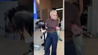 Подробный разбор стрижки в треугольной геометрии уже в следующем видео ✂️