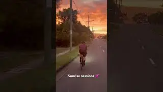 Riding into the the Sunrise #cycling #sunrise #bike #gravelbike #koachd