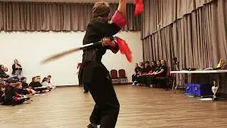 Praying Mantis Kung Fu - Double Broadsword Team Demonstration for fun and whatnot