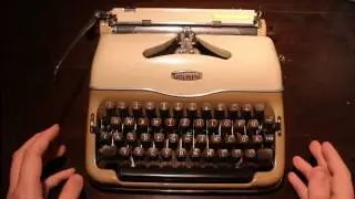 1958 Triump Norm. Perfekt Portable Typewriter ~ High Quality Machine