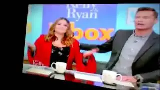 Ryan Seacrest Reading My Tweet on Live with Kelly & Ryan.