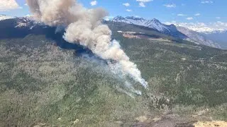 Calls for more resources as wildfire evacuations continue in Alberta