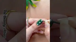 💅💚Easy nail art for beginners #nailartdesign #shorts #shortvideo