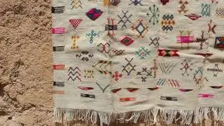 Beautiful Bohemian Handwoven White Moroccan Rug 🌼❤
