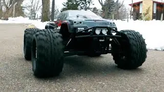 HPI Savage Flux vs. Snow | RC Car Action