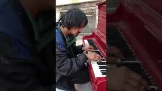 (My Favorite) Man on the street plays beautifully