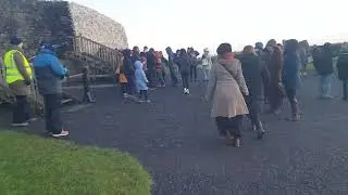 Winter Solstice at Newgrange 2025 Sunrise at Newgrange , Ireland Roads views ireland.