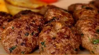 Anne Köftesi Tarifi | Yumuşacık, Dağılmayan, En Lezzetli Köfte Nasıl Yapılır?