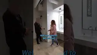 Хозяин здания поймал нас на подмене табличек в туалете! #шорты