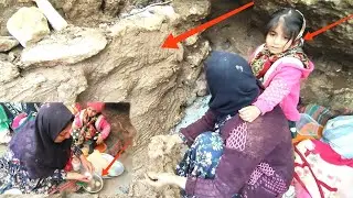 An example ofperseverance and efforts of an orphanmother and daughter to build a shelter in the rain