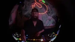 Jerry Feels Good playing Miami Music Mondays at Tipsy Flamingo