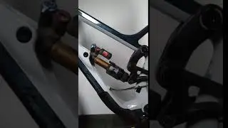 fox float x2 squishing/knock