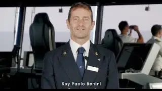 El capitán de #CostaSmeralda, Paolo Benini, te invita a bordo.