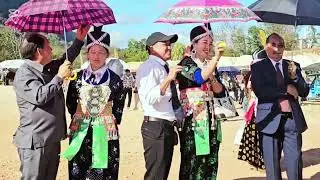 Kwv txhiaj kho siab thiab lom zem heev paj huab vaj nraug hmoob lav 20