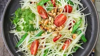 Som Tam Vegetarian - Thai Green Papaya Salad