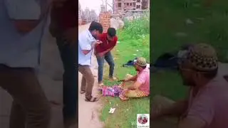 Extortion with the fakir sitting on the street #vlog #funny #comedy