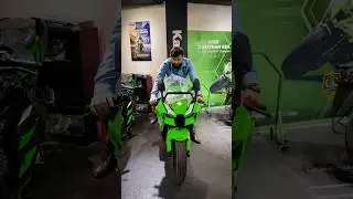 Kawasaki showroom in Kolkata dream bike 10R 😍❤️ #bikelover #kawasaki #kawasakiz900 #kawasaki10r