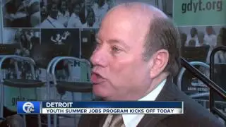 Youth summer jobs program begins