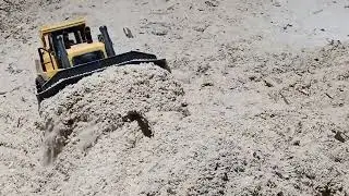  Dozer CAT... rc_Бульдозер CAT...на пульте управления. 
