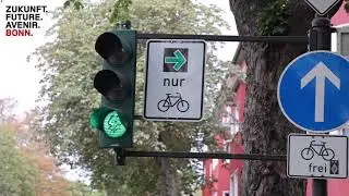 Gr&uuml;npfeile f&uuml;r Radfahrende in Bonn