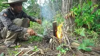 Survival Skills Primitive : Cooking Eggs In Forest Using Bamboo Hole - #Survival Skills In Forest
