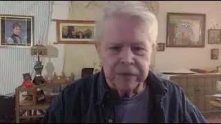Johnny D. Talks to the Stars: actor Elliott Street