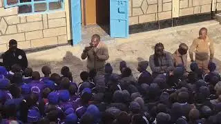 PROFESSOR NJUGUNA EDUCATES ON FIRE AND HOW TO HANDLE IT WITH A FIRE EXTINGUISHER!!